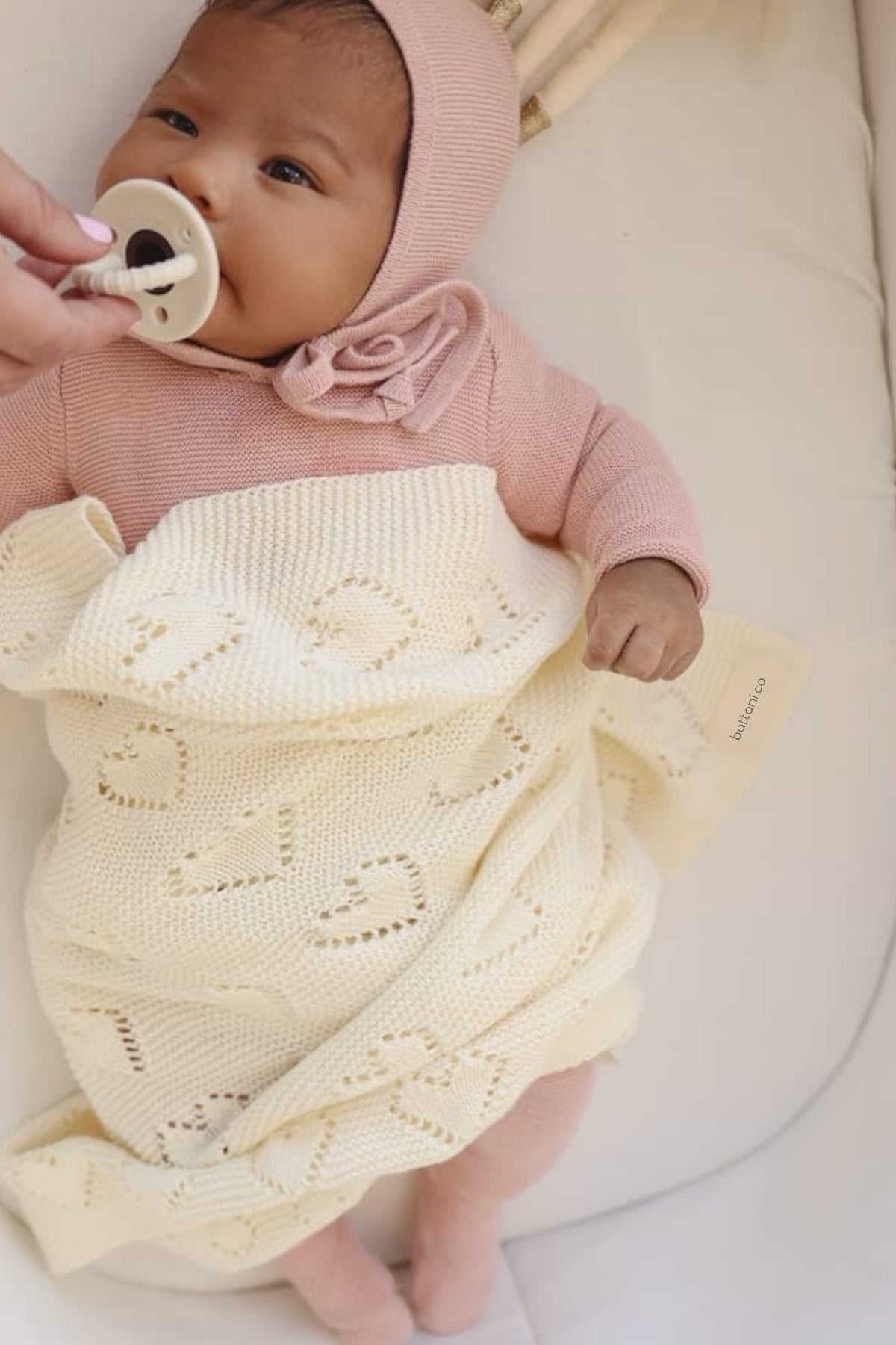 Kız Ve Erkek Bebek Için Örgü Bebek Battaniyesi Ajurlu Kalp Krem - battani.co