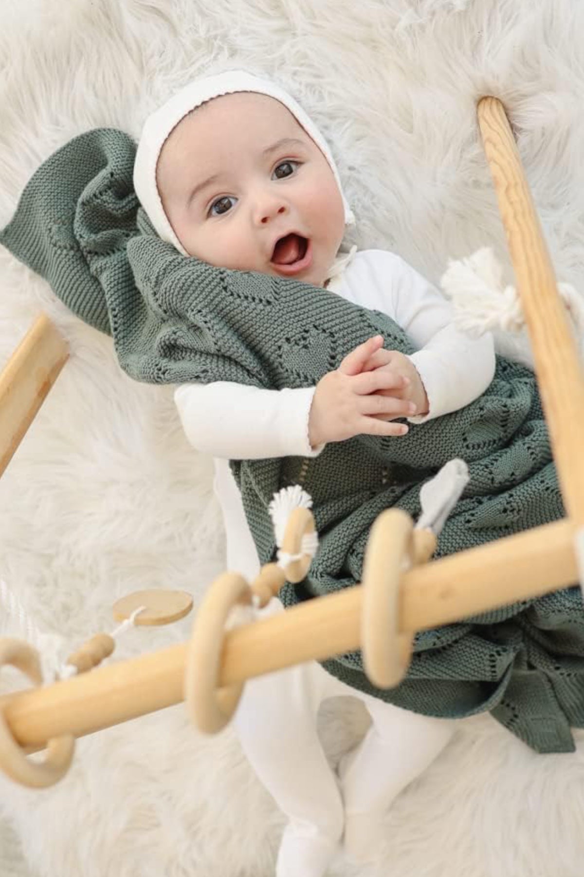 Kız Ve Erkek Bebek Için Örgü Bebek Battaniyesi Ajurlu Kalp Yeşil - battani.co